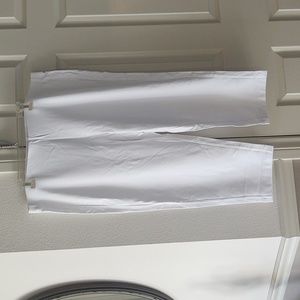 JJill XL white smooth waist, slim leg crops
